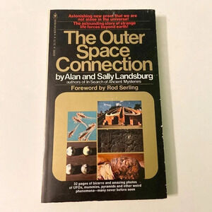 Vintage 1975 The Outer Space Connection by Alan and  Sally Landsburg Paperback